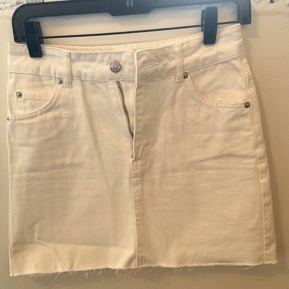 Topshop White Denim Mini Skirt US 2 - perfect for summer! - Picture 1 of 3